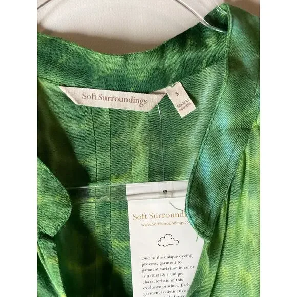 Soft Surroundings Green Tie Dye Popover Short Sleeve Split Neck Blouse NEW Small - Picture 2 of 4